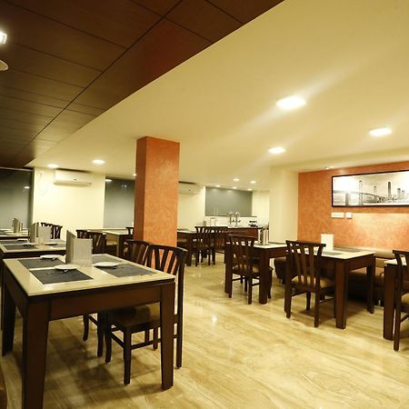 D Breeze Suites Devanahalli Exteriör bild