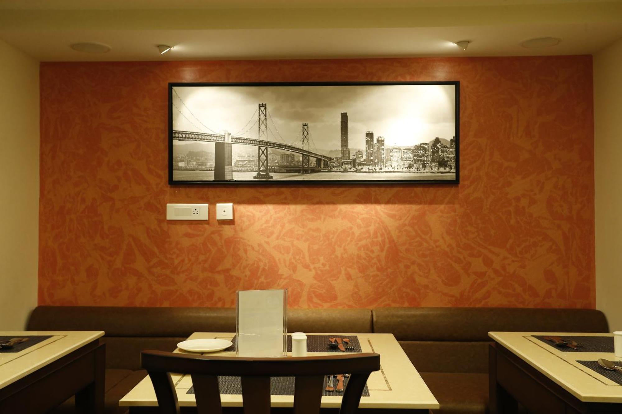 D Breeze Suites Devanahalli Exteriör bild