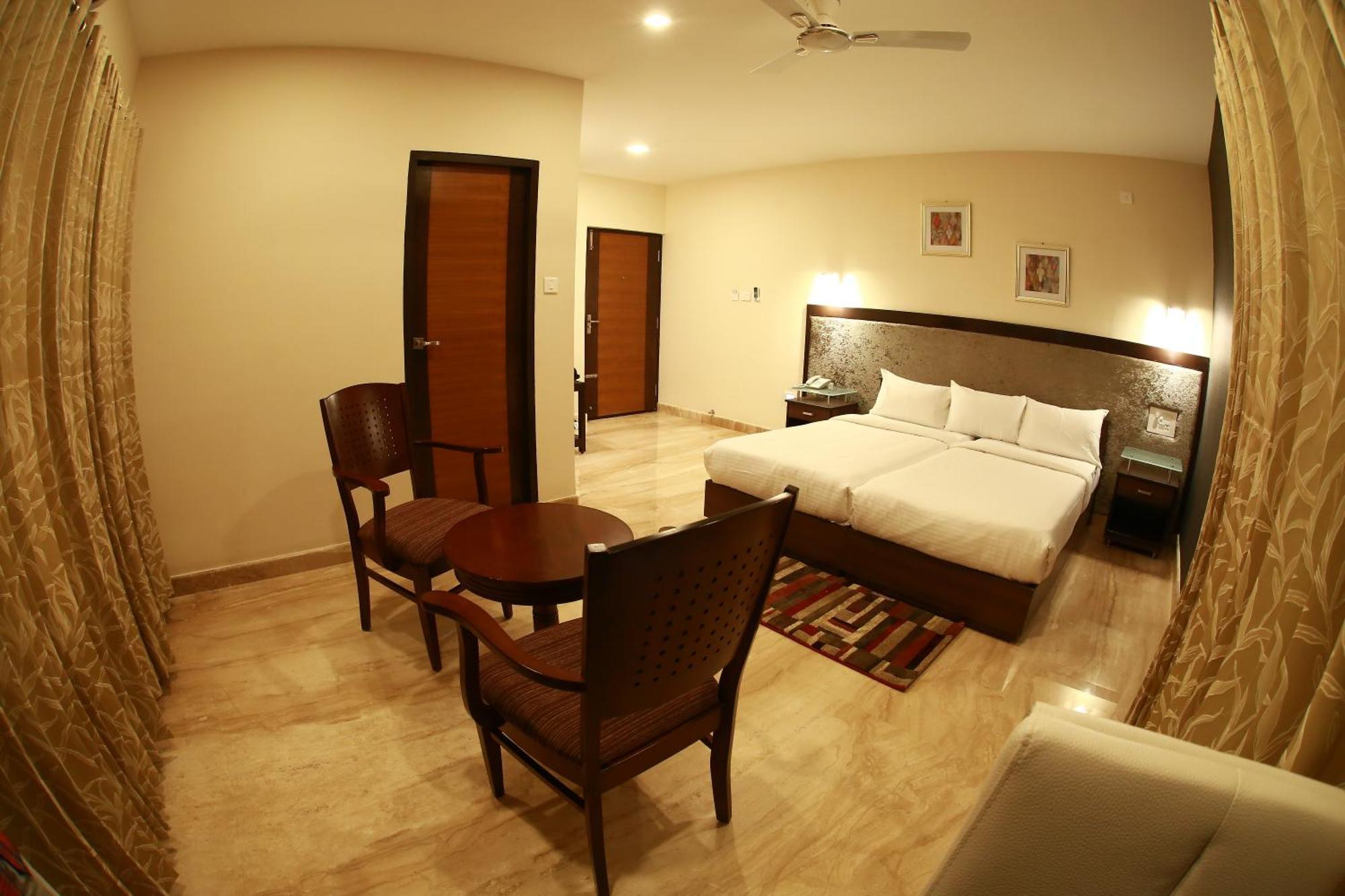 D Breeze Suites Devanahalli Exteriör bild