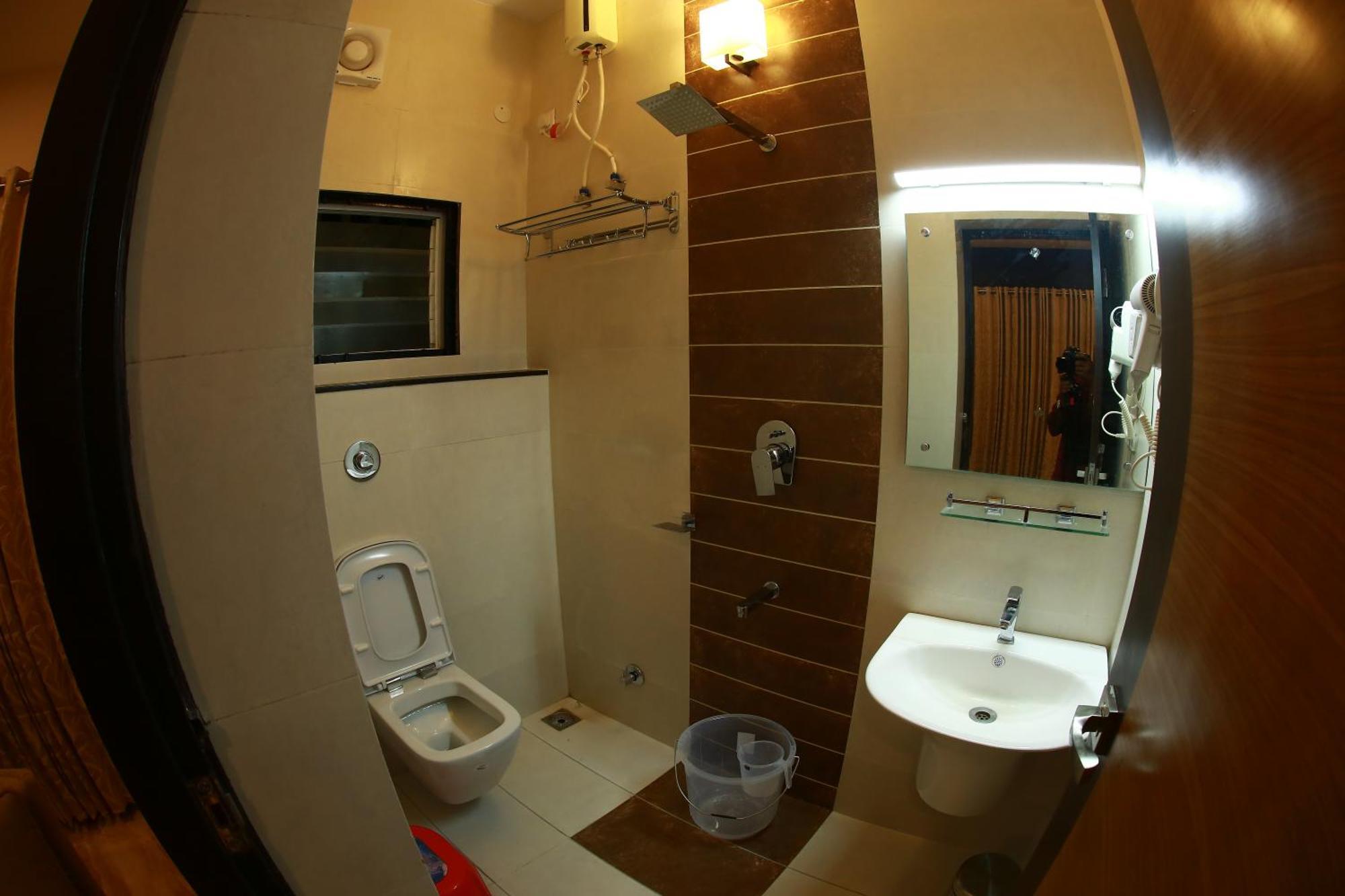 D Breeze Suites Devanahalli Exteriör bild