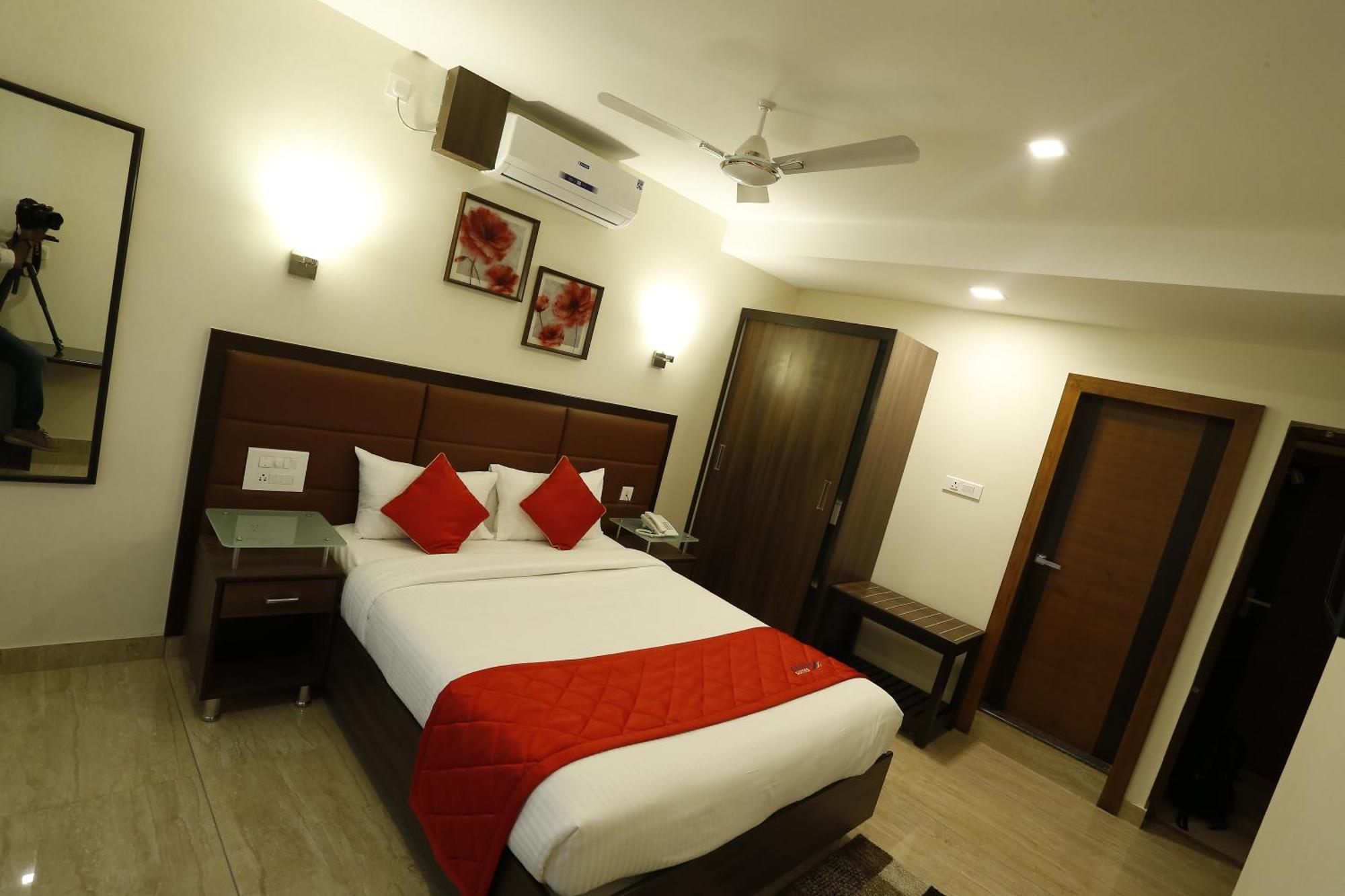 D Breeze Suites Devanahalli Exteriör bild