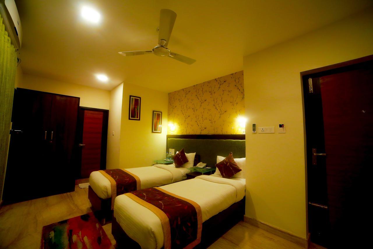 D Breeze Suites Devanahalli Exteriör bild