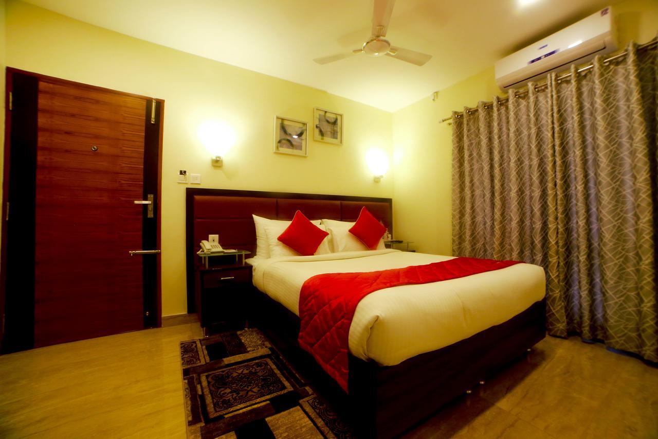 D Breeze Suites Devanahalli Exteriör bild