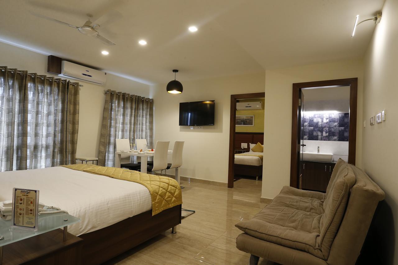 D Breeze Suites Devanahalli Exteriör bild